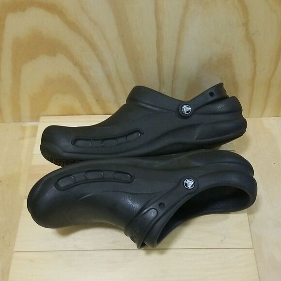 Crocs Non-Slip BISTRO Work Shoes Clogs Closed Toe Black Lock Mens size 13 - Picture 3 of 8